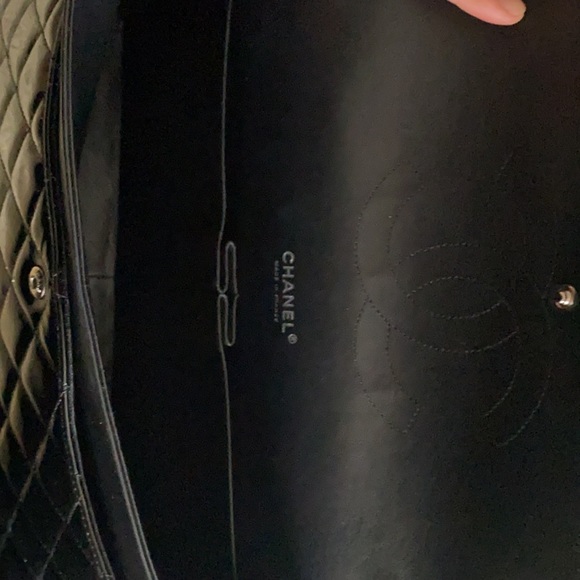 ❤️SOLD ❤️Chanel Black Quilted Patent Leather Maxi Classic Double Flap Bag - Picture 14 of 15